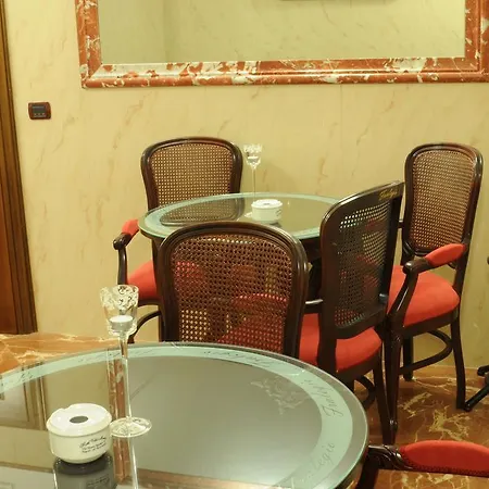 Hotel Maria Nápoles