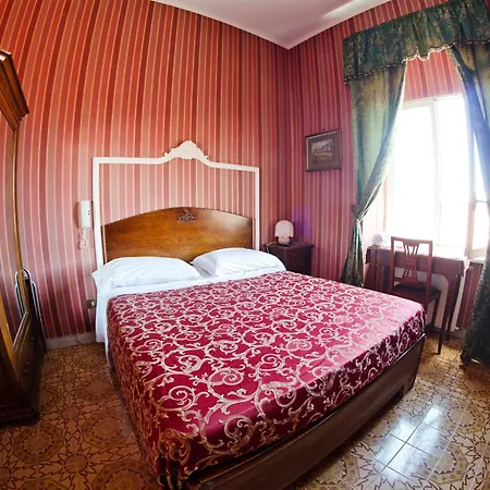 Hotel Maria Naples