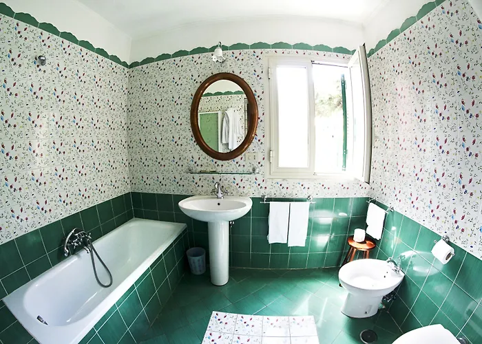 Отель Hotel Villa Maria Неаполь