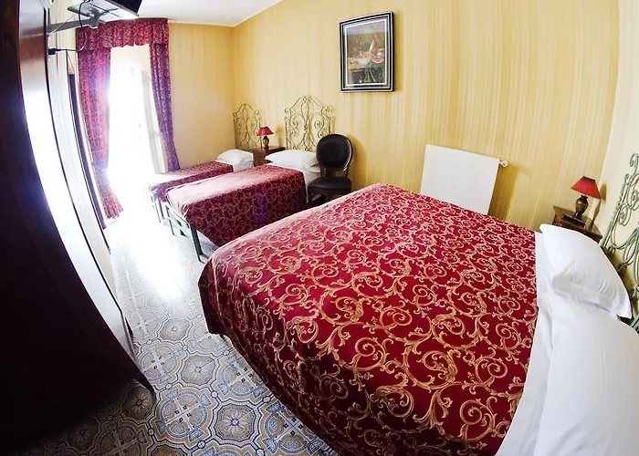 Hotel Villa Maria 3* Неаполь