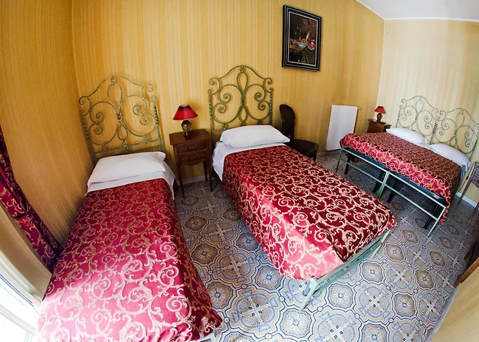 Hotel Villa Maria Отель Неаполь